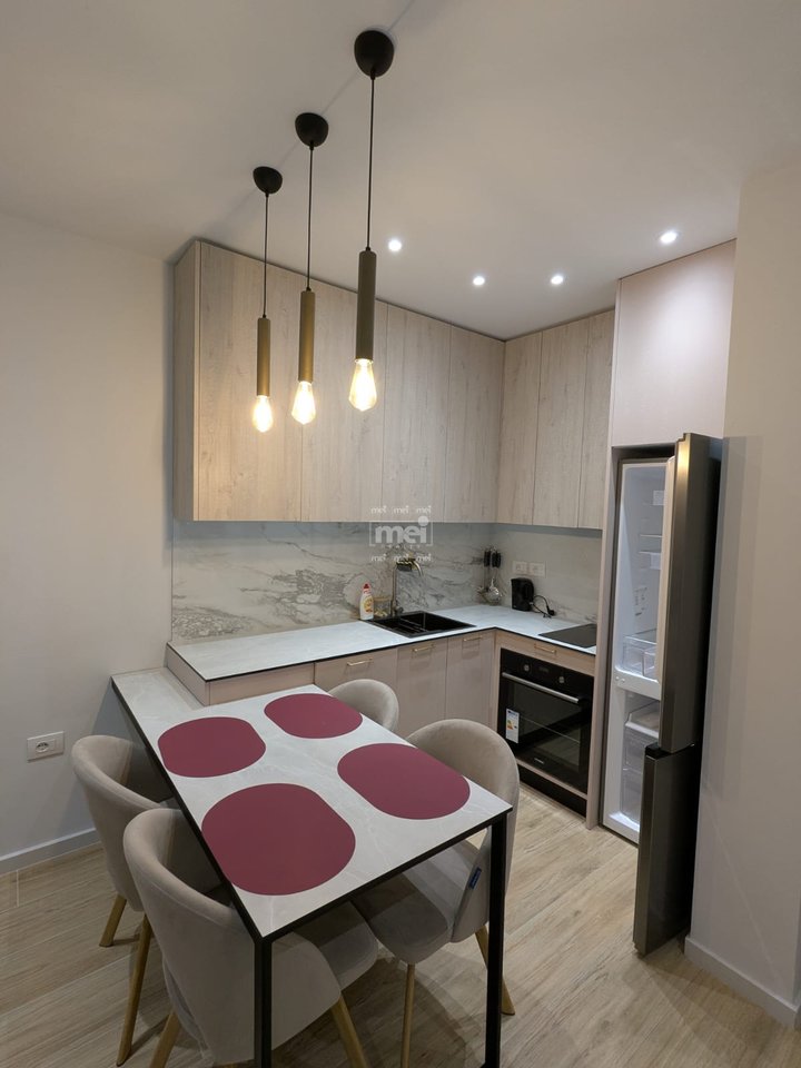 JEPET ME QIRA APARTAMENT 1+1 GOLEM