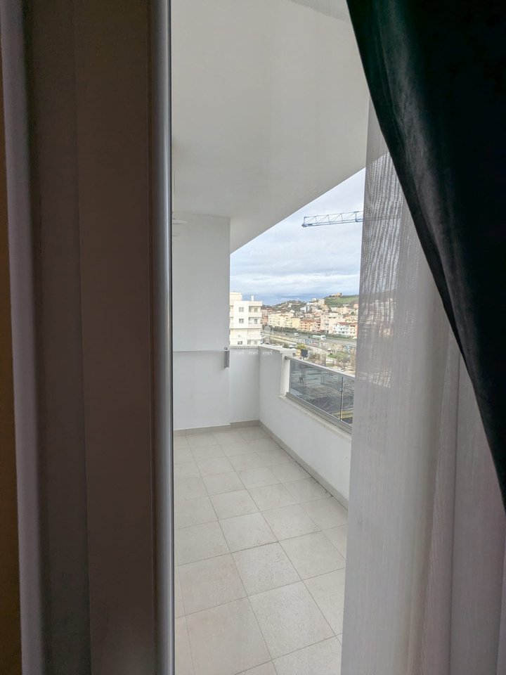 JEPET ME QIRA APARTAMENT 1+1 GOLEM