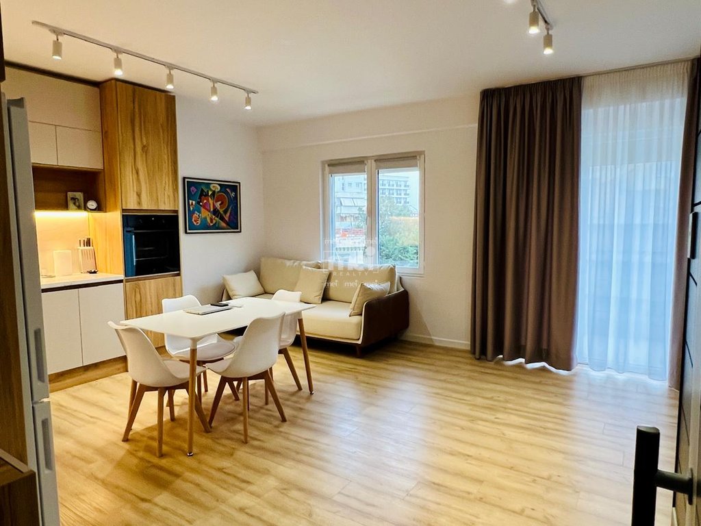 JEPET ME QIRA SUPER APARTAMENT 1+1 NE GOLEM PRANE HOTEL EPIDAMN!