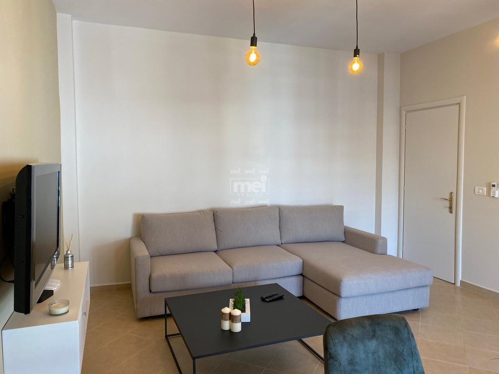 JEPET ME QIRA APARTAMENT 1+1 NE PLAZH!