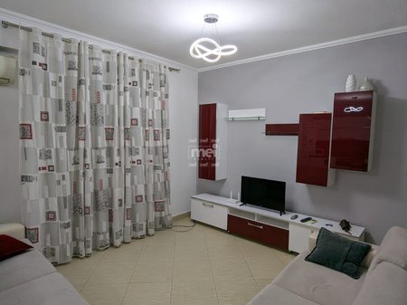 SHITET APARTAMENT 3+1 UJESJELLSI DURRES