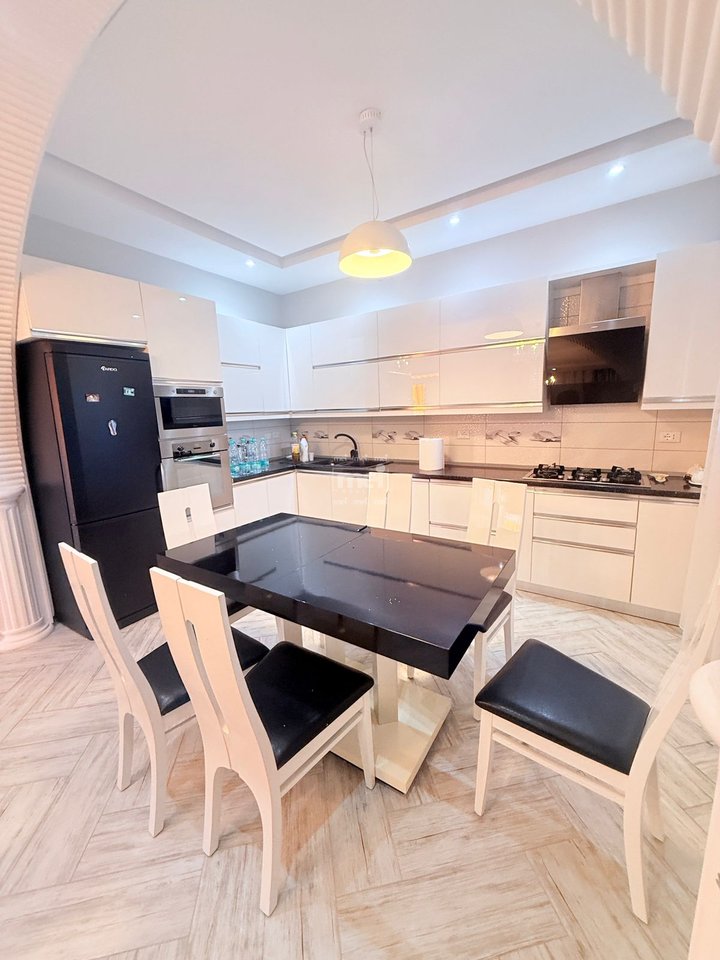 JEPET  ME  QIRA VILE MANEZ