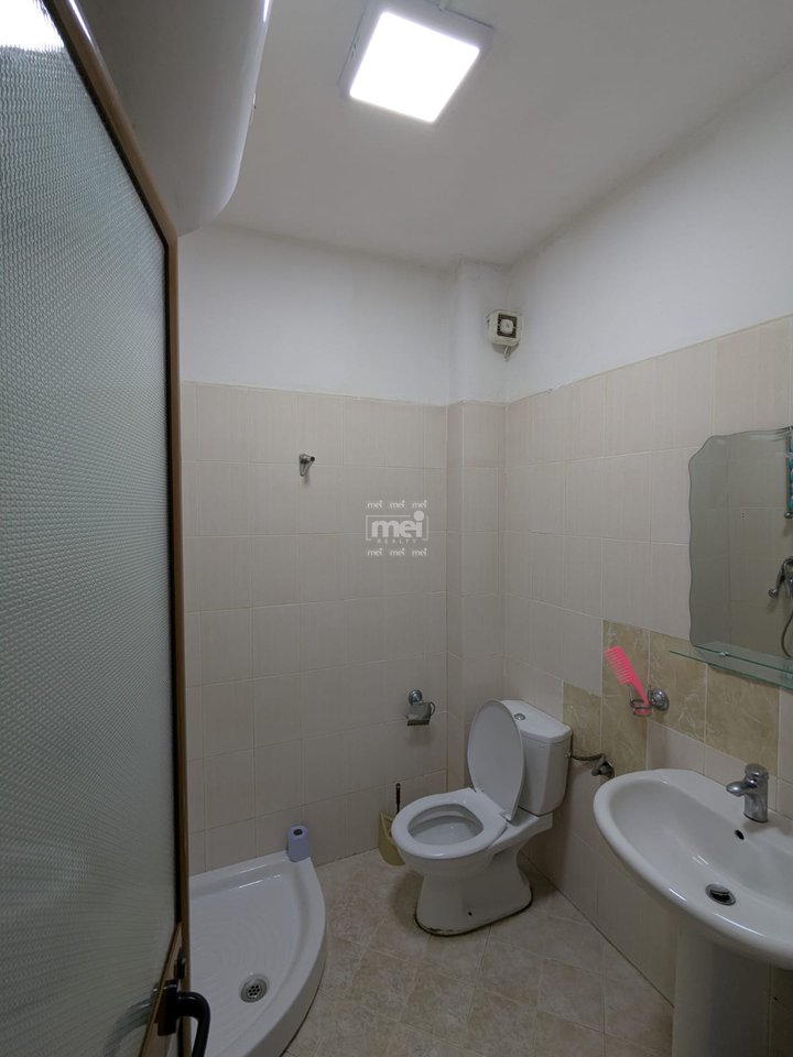 JEPET ME QIRA  APARTAMENT 1+1 GOLEM