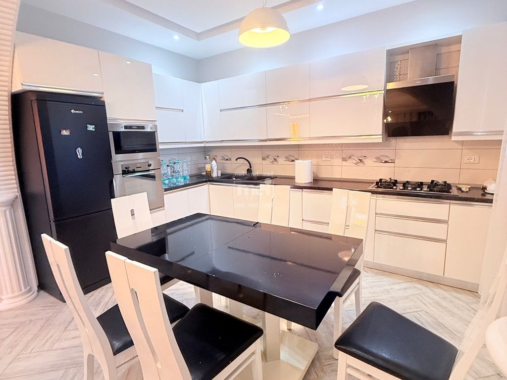 JEPET  ME  QIRA VILE MANEZ