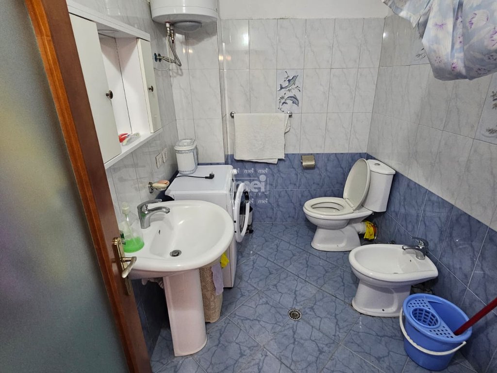 JEPET ME QIRA APARTAMENT 1+1 TEK LAGJJA E RE!