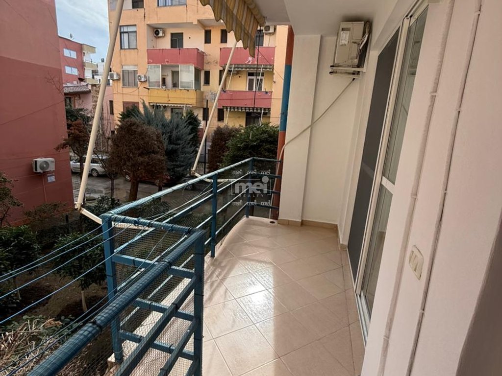 SHITET APARTAMENT 1+1 PLAZH