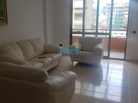 Jepet me Qera Super Apartament 2+1+2 te Komuna e Parisit!