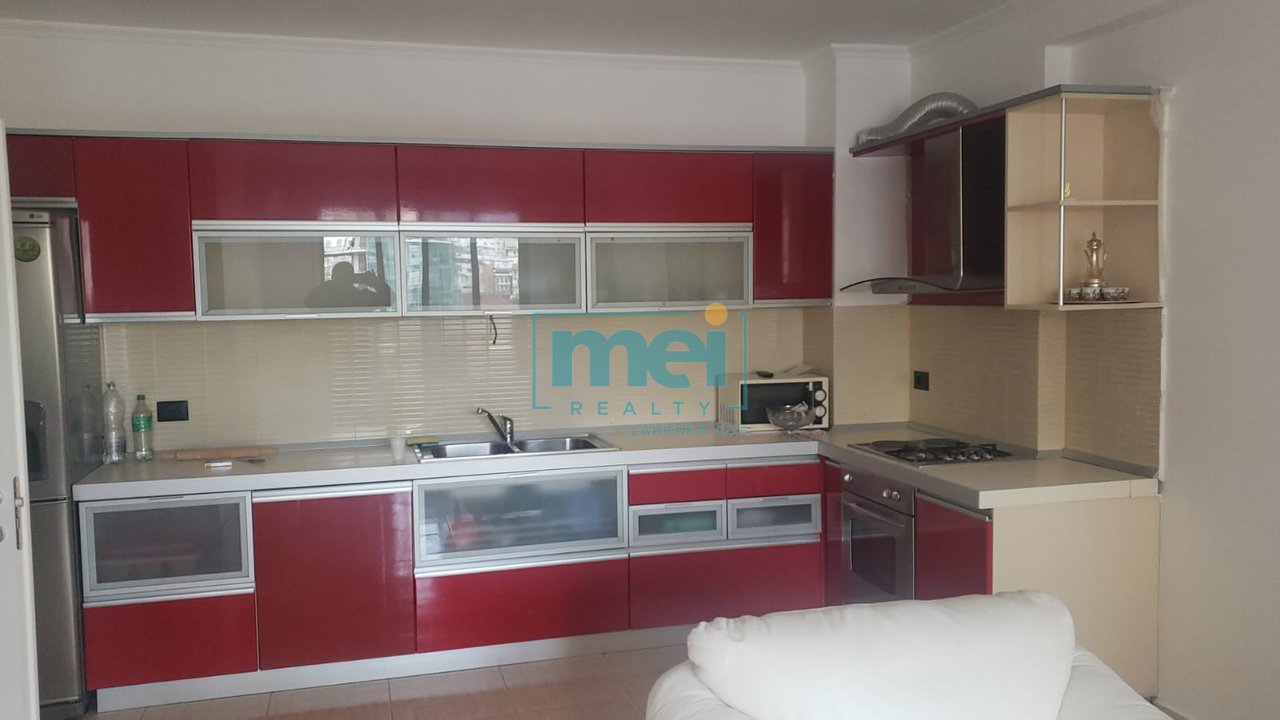 For Rent: Super Apartment 2+1+2 in Komuna e Parisit!