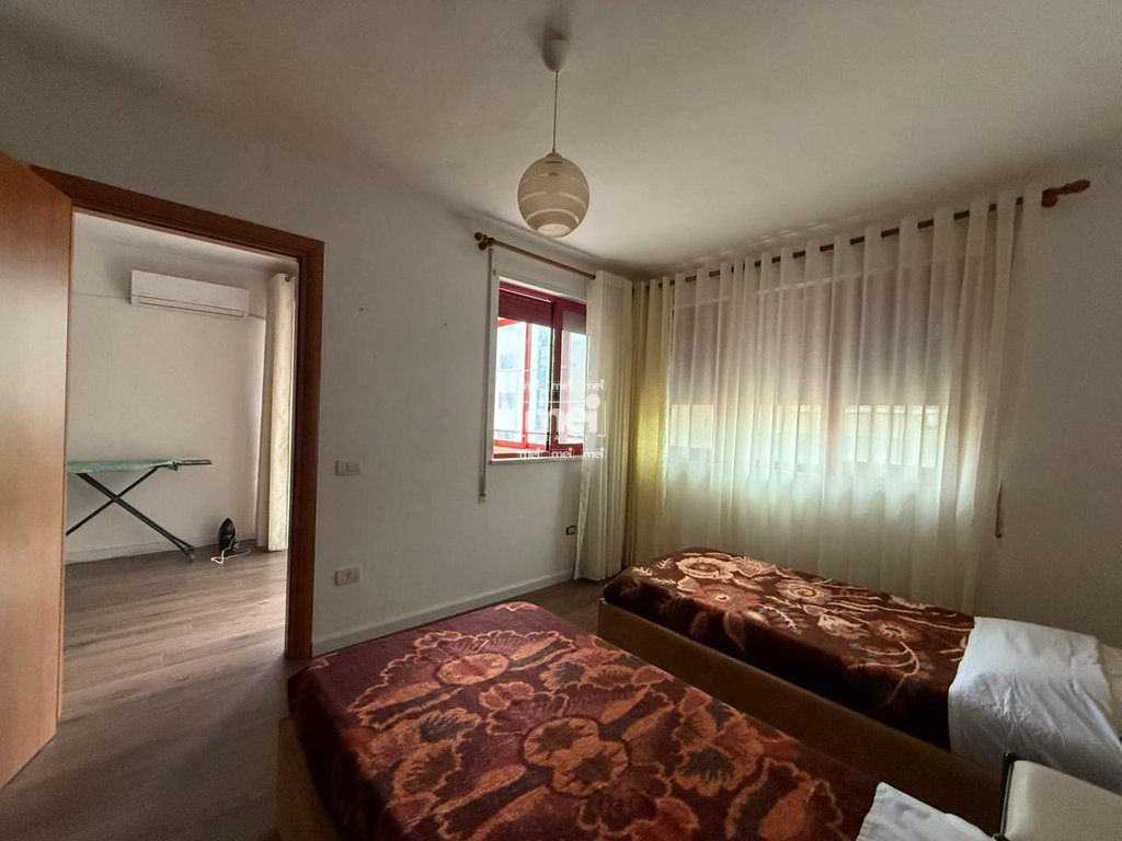 JEPET ME QIRA APARTAMENT 1+1 TEK  VOLLGA