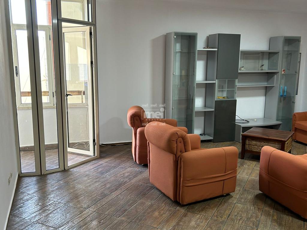 JEPET ME QIRA APARTAMENT 2+1,TEK TATIM TAKSAT