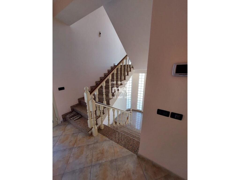 SHITET VILE 3-KATESHE PRANE MBIKALIMIT TE SUKTHIT AUTOSTRADE DURRES-TIRANE!