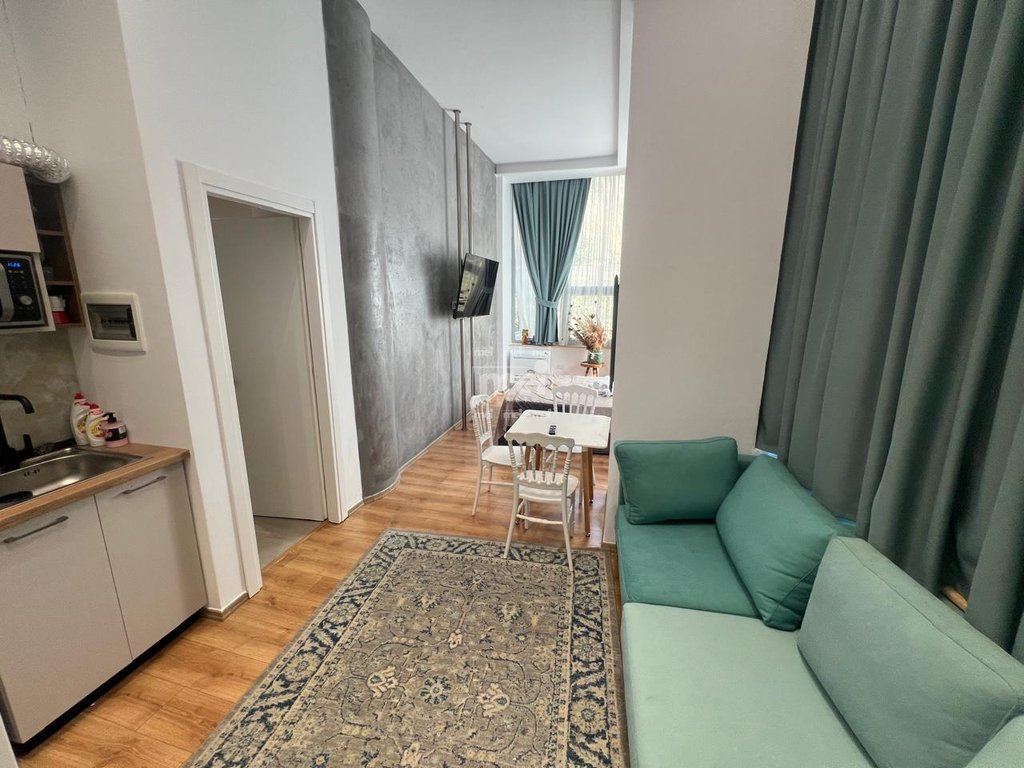 JEPET GARSIONER ME QIRA NE VOLLGA!