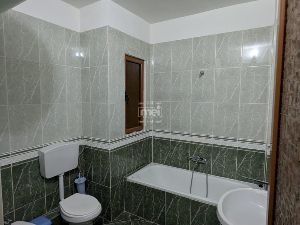 JEPET APARTAMENT ME QIRA 2+1 TREGU FRUTA PERIME