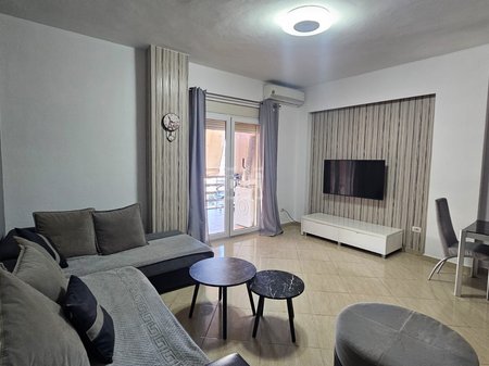 JEPET ME QIRA APARTAMENT 2+1 PRANE GJYKATES!