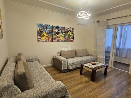 JEPET ME QIRA APARTAMENT 1+1 PRANE GJYKATES!