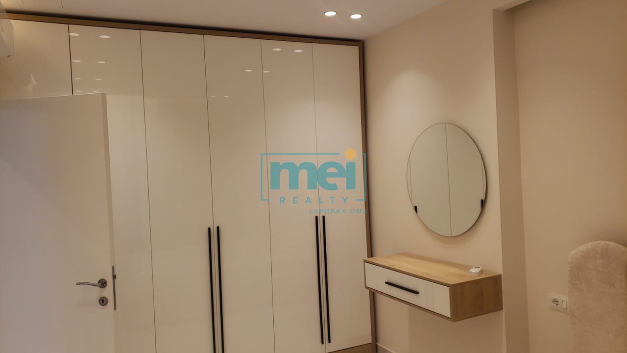 Jepet me Qera Super Apartament 1+1 ne Laprake!
