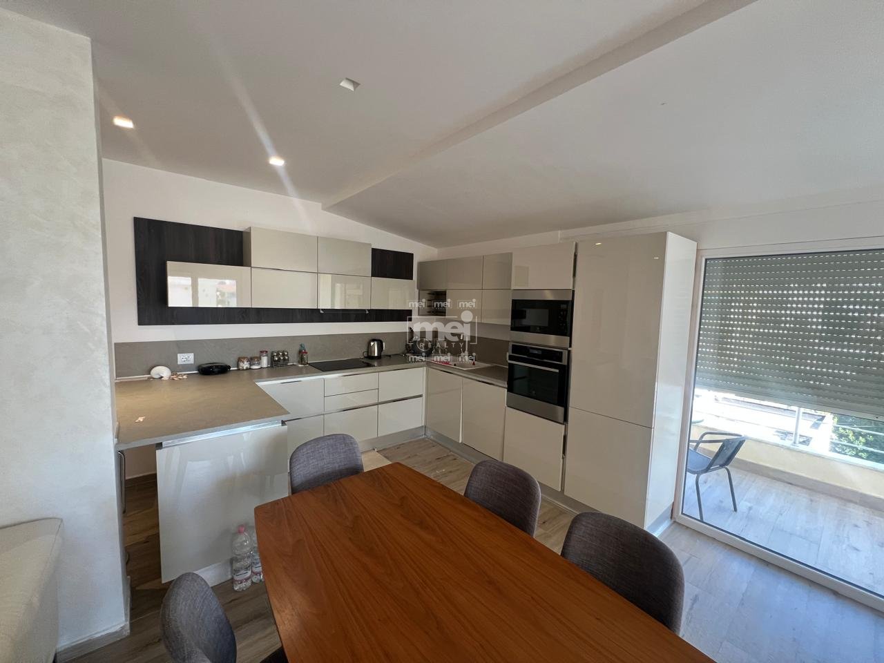 SHITET APARTAMENT  2+1 NE PLAZH, ILIRIA!