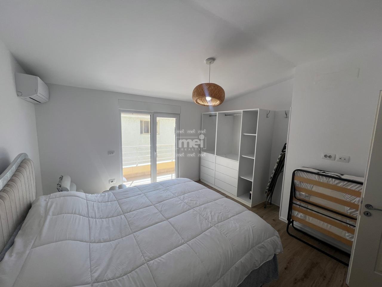 SHITET APARTAMENT  2+1 NE PLAZH, ILIRIA!