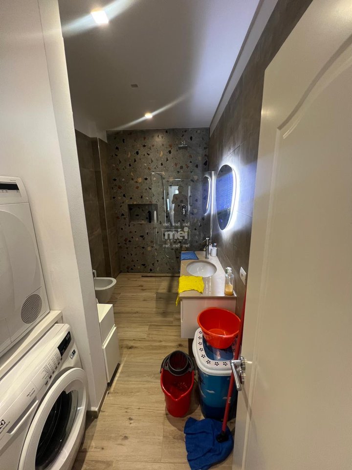 SHITET APARTAMENT  2+1 NE PLAZH, ILIRIA!