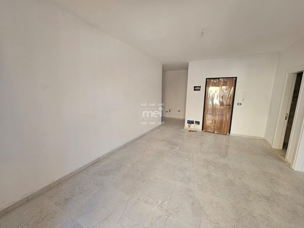 SHITET APARTAMENT 1+1 NE GOLEM PRANE HOTEL "AMELIA DI MARE"!