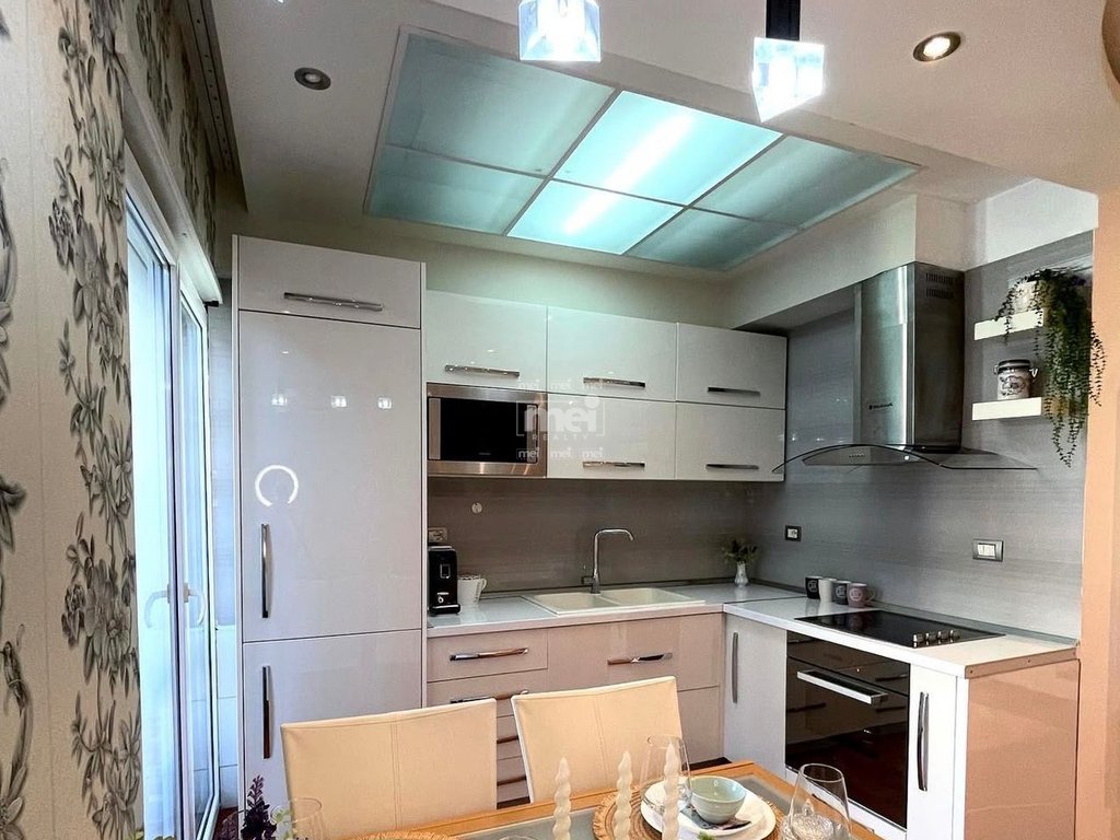 JEPET ME QERA APARTAMENT 1+1 TEK MAJESTIKU!