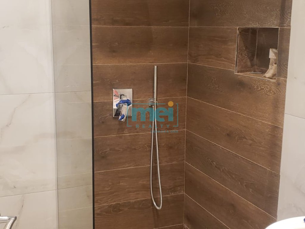 Jepet me Qera Super Apartament 1+1 ne Laprake!