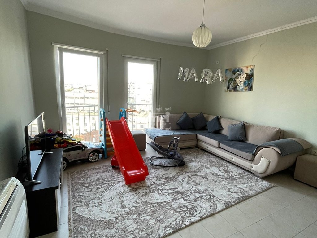 SHITET APARTAMENT 2+1 BULEVARDI KRYESOR