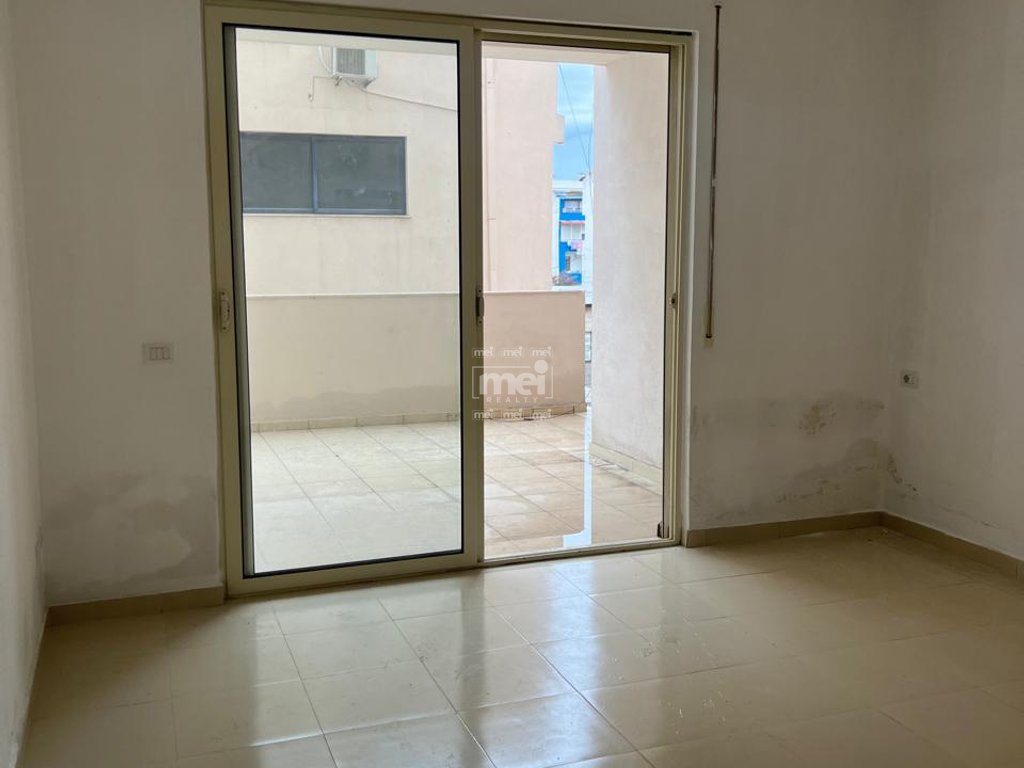 SHITET APARTAMENT UKD /LAGJA 17