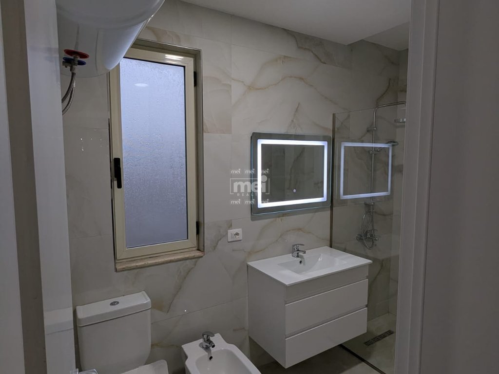 OKAZION SHITET APARTAMENT TEK POLICIA