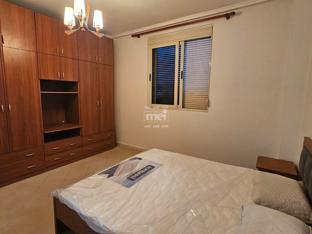 JEPET ME QIRA APARTAMENT 1+1 QENDER, DURRES!