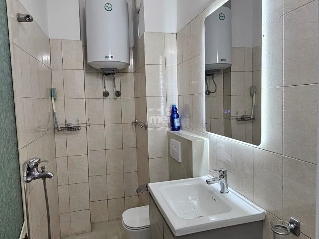 JEPET ME QIRA APARTAMENT 1+1 QENDER, DURRES!