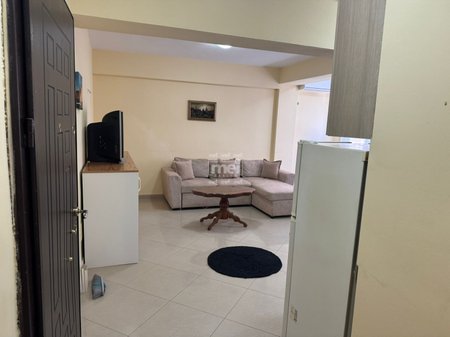 JEPET ME QIRA APARTAMENTI