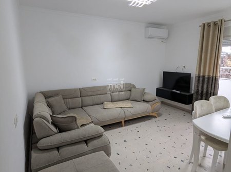 SHITET APARTAMENT  3+1 ZJARREFIKSJA DURRES