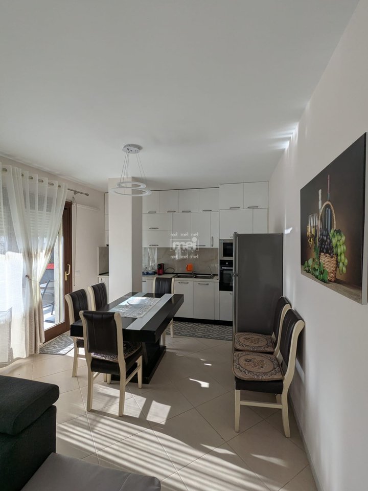 JEPET ME QIRA APARTAMENT 1+1