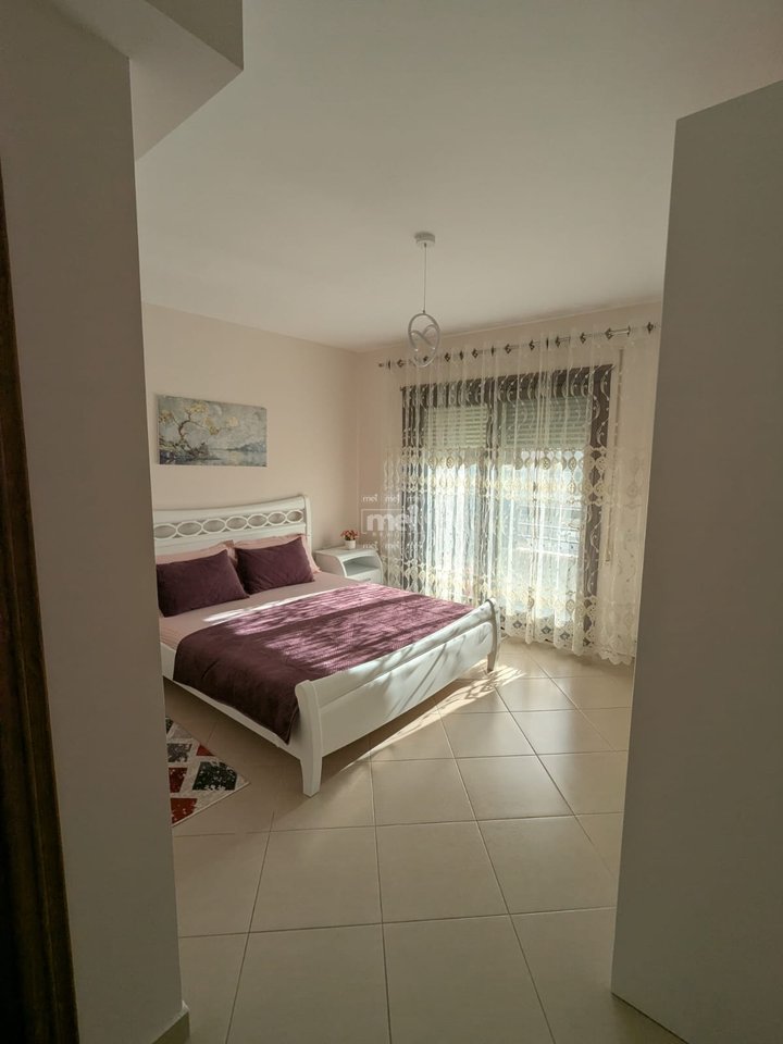 JEPET ME QIRA APARTAMENT 1+1