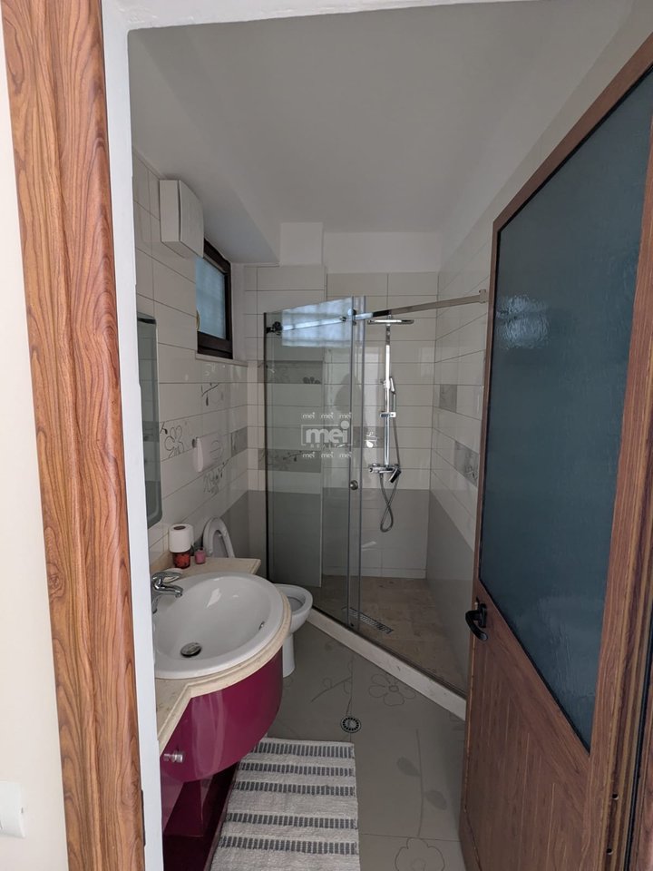 JEPET ME QIRA APARTAMENT 1+1