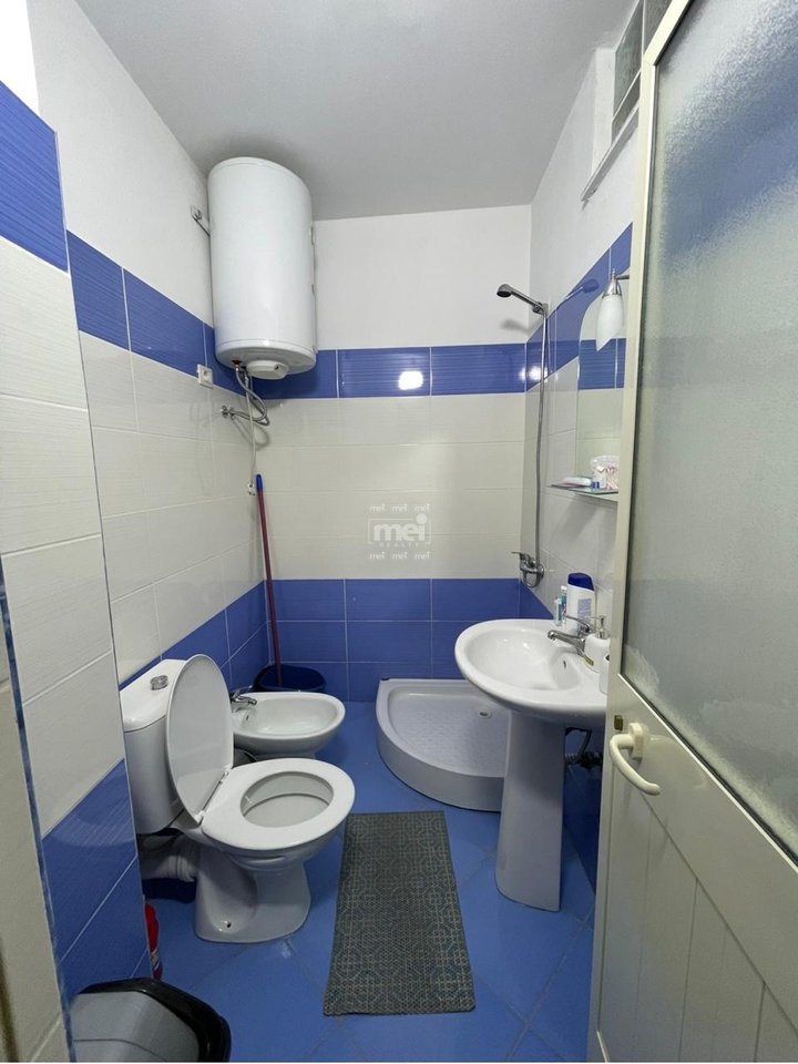 Viene affittato monolocale a Shkembi i Kavajës.