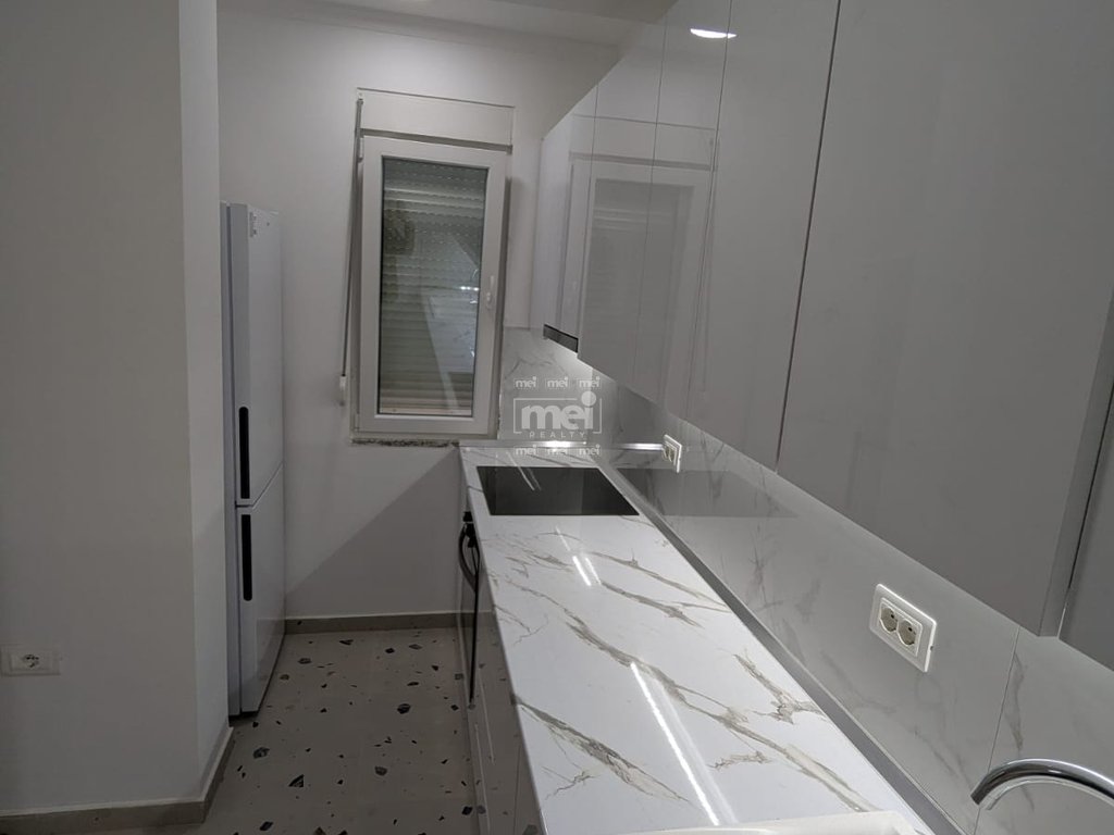 SHITET APARTAMENT 3+1 ZJARREFIKSJA DURRES