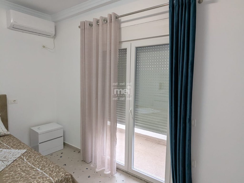 SHITET APARTAMENT 3+1 ZJARREFIKSJA DURRES