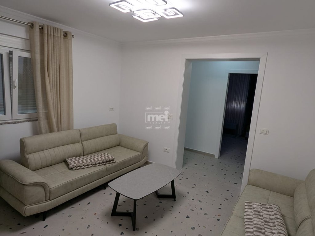 SHITET APARTAMENT 3+1 ZJARREFIKSJA DURRES