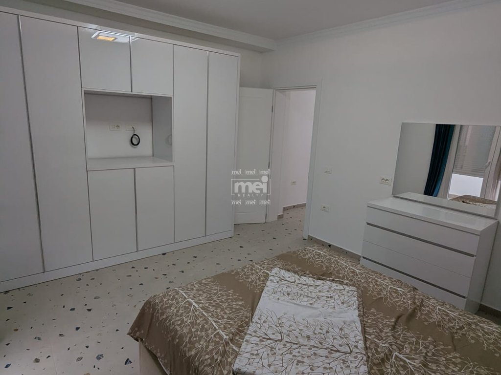 SHITET APARTAMENT 3+1 ZJARREFIKSJA DURRES