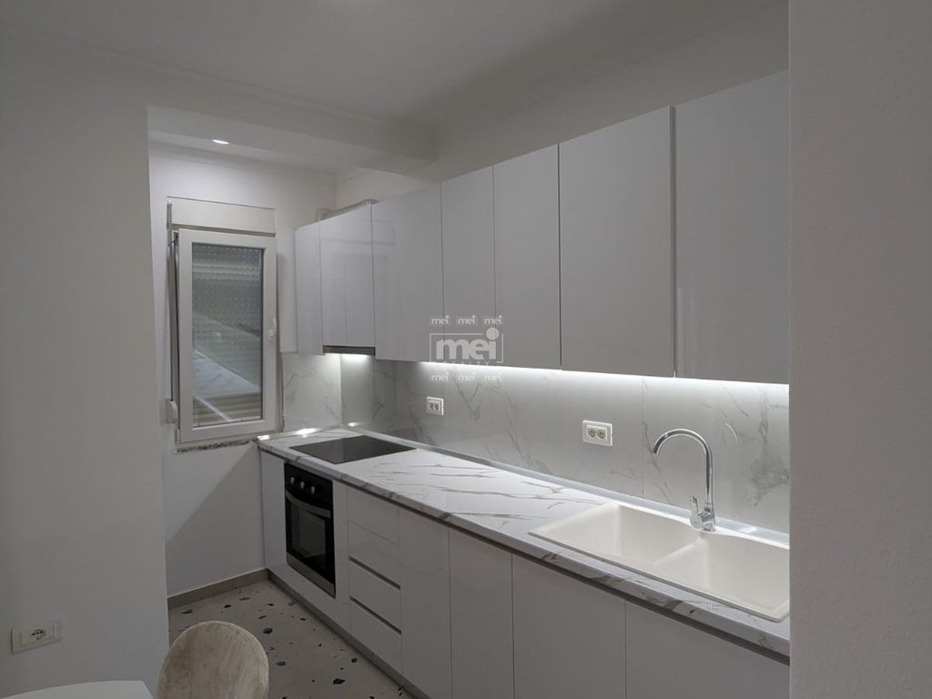 SHITET APARTAMENT 3+1 ZJARREFIKSJA DURRES