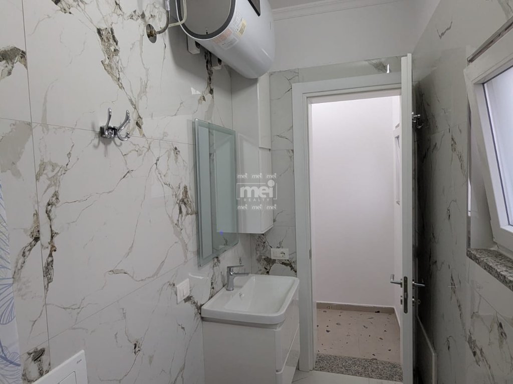 SHITET APARTAMENT 3+1 ZJARREFIKSJA DURRES