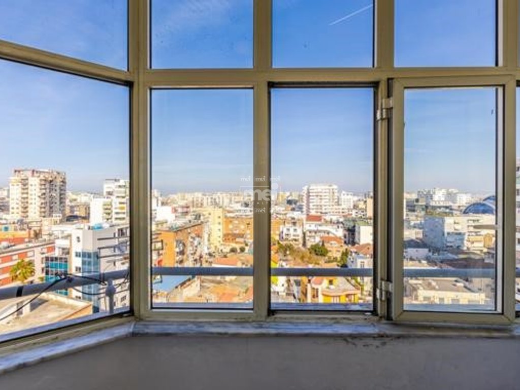 JEPET ME QIRA APARTAMENT 2+1 NE QENDER!