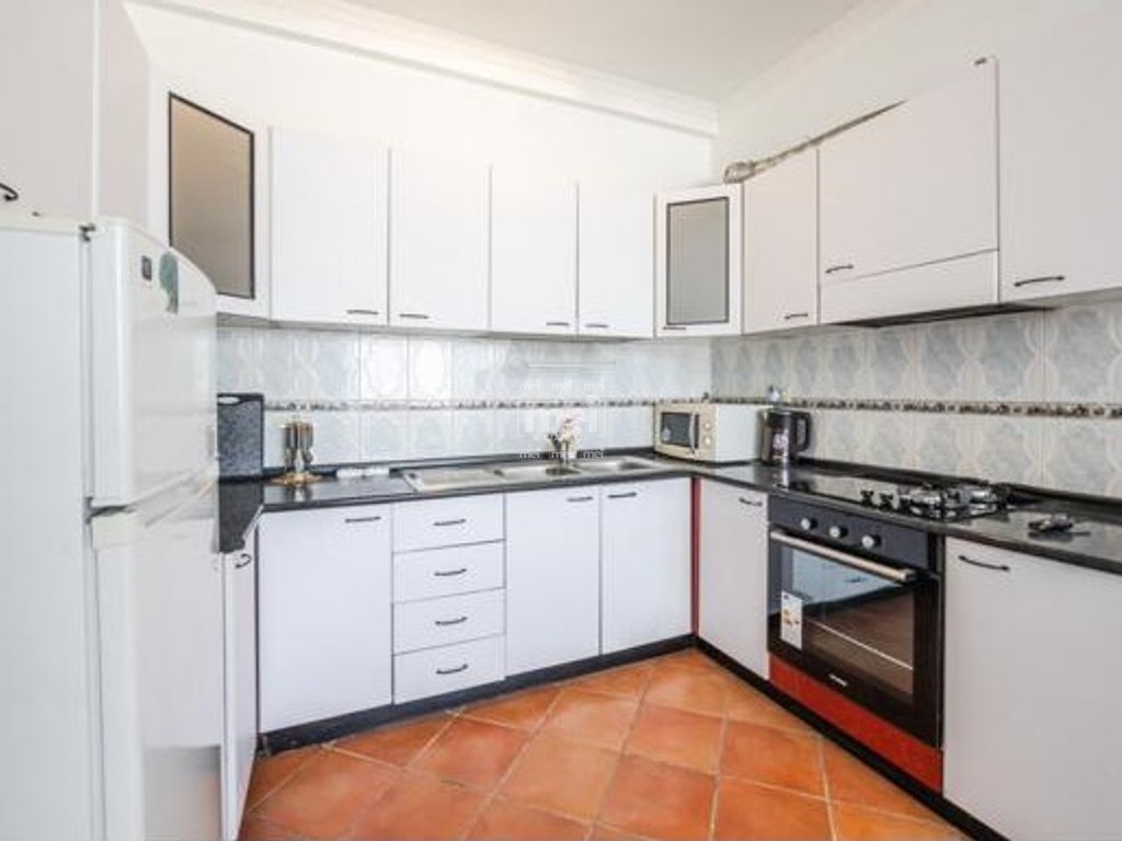 JEPET ME QIRA APARTAMENT 2+1 NE QENDER!