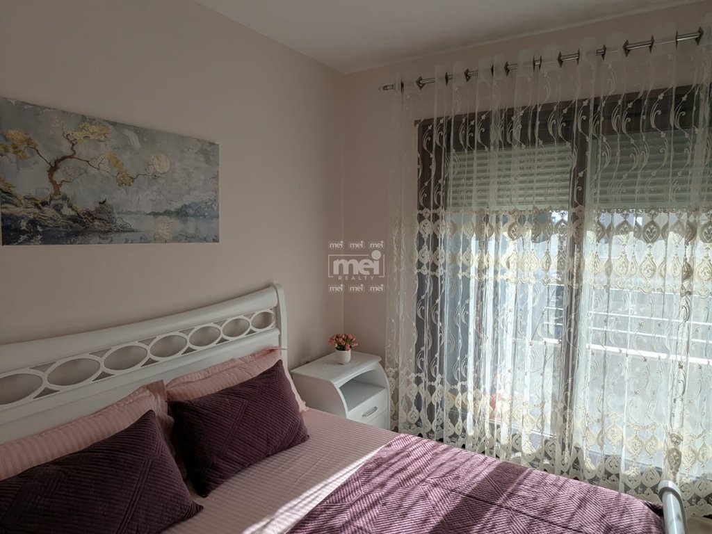 JEPET ME QIRA APRTM 1+1