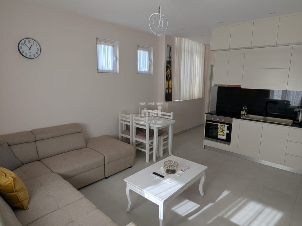 JEPET ME QIRA APARTAMENT 1+1