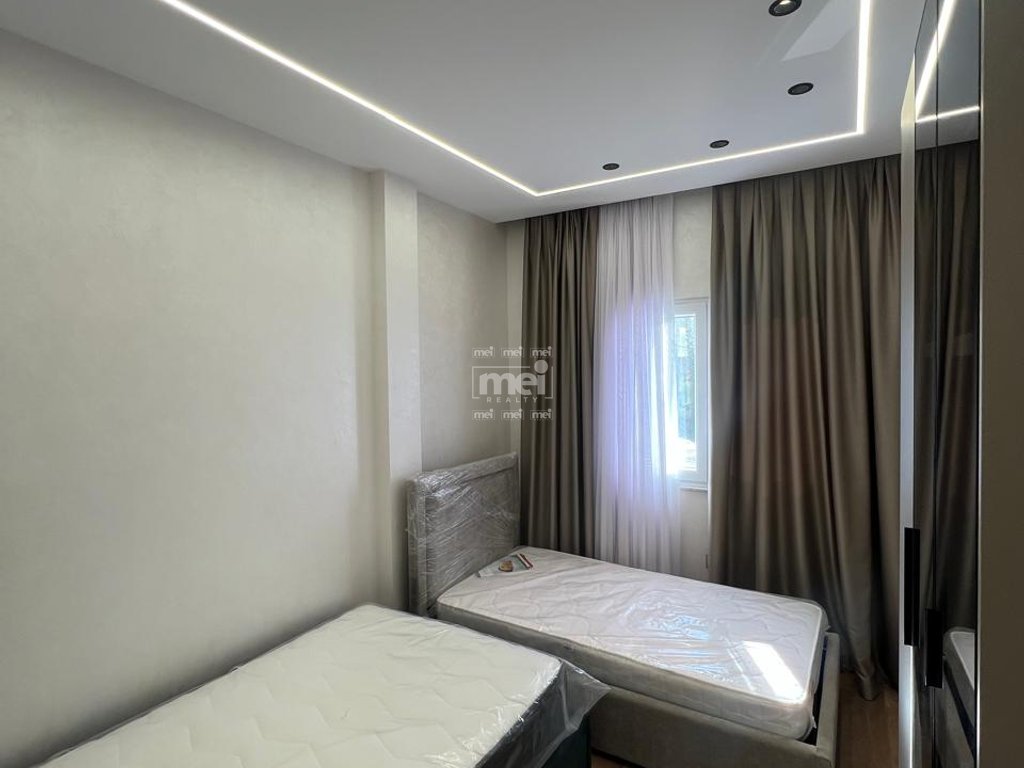 JEPET ME QIRA SUPER APARTAMENT 2+1 TEK URA E DAJLANIT!