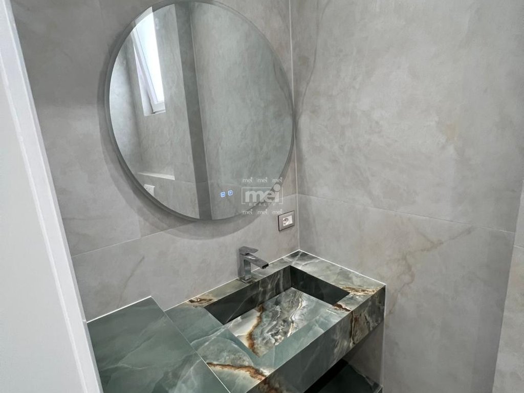 JEPET ME QIRA SUPER APARTAMENT 2+1 TEK URA E DAJLANIT!