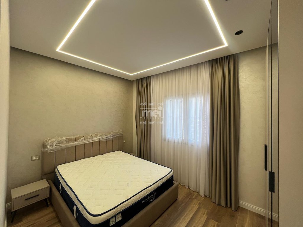 JEPET ME QIRA SUPER APARTAMENT 2+1 TEK URA E DAJLANIT!